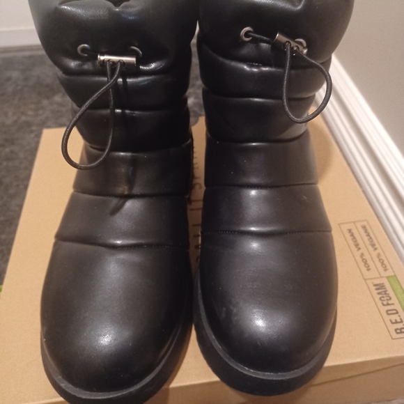 Booths size 7 - Picture 4 of 4